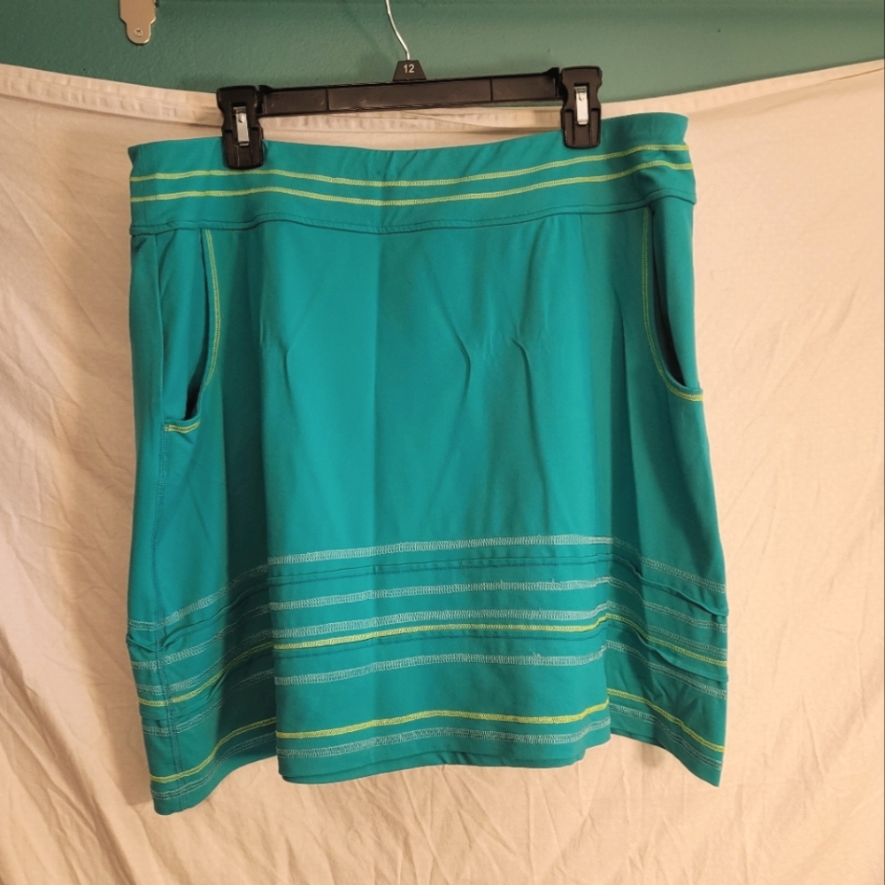 Title 9 skirt, XL, NWT